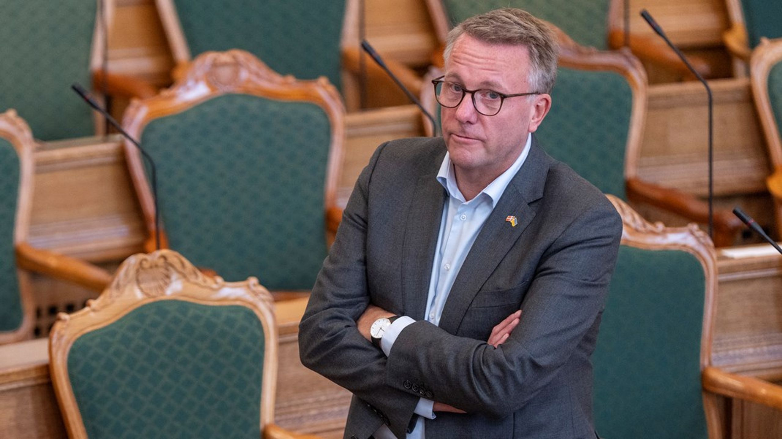 Erhvervsminister Morten Bødskov (S) argumenterede for, at et retskrav på kompensation til virksomheder under en epidemi er imod EU's regler for statsstøtte under debatten til førstebehandlingen af beslutningsforslaget den 21. november. Arkivfoto.