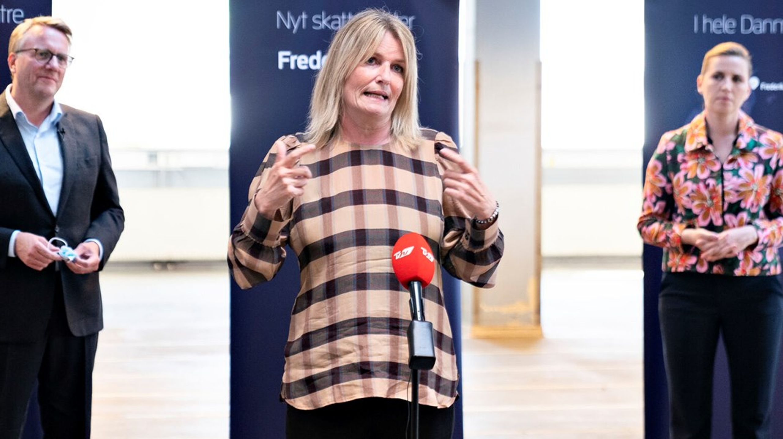 Som formand for KL's klima- og miljøudvalg er Frederikshavns borgmester Birgit S. Hansen (S) ikke meget imponeret over ny aftale om energiparker. Den styrer uden om centrale knaster, mener hun.<br>