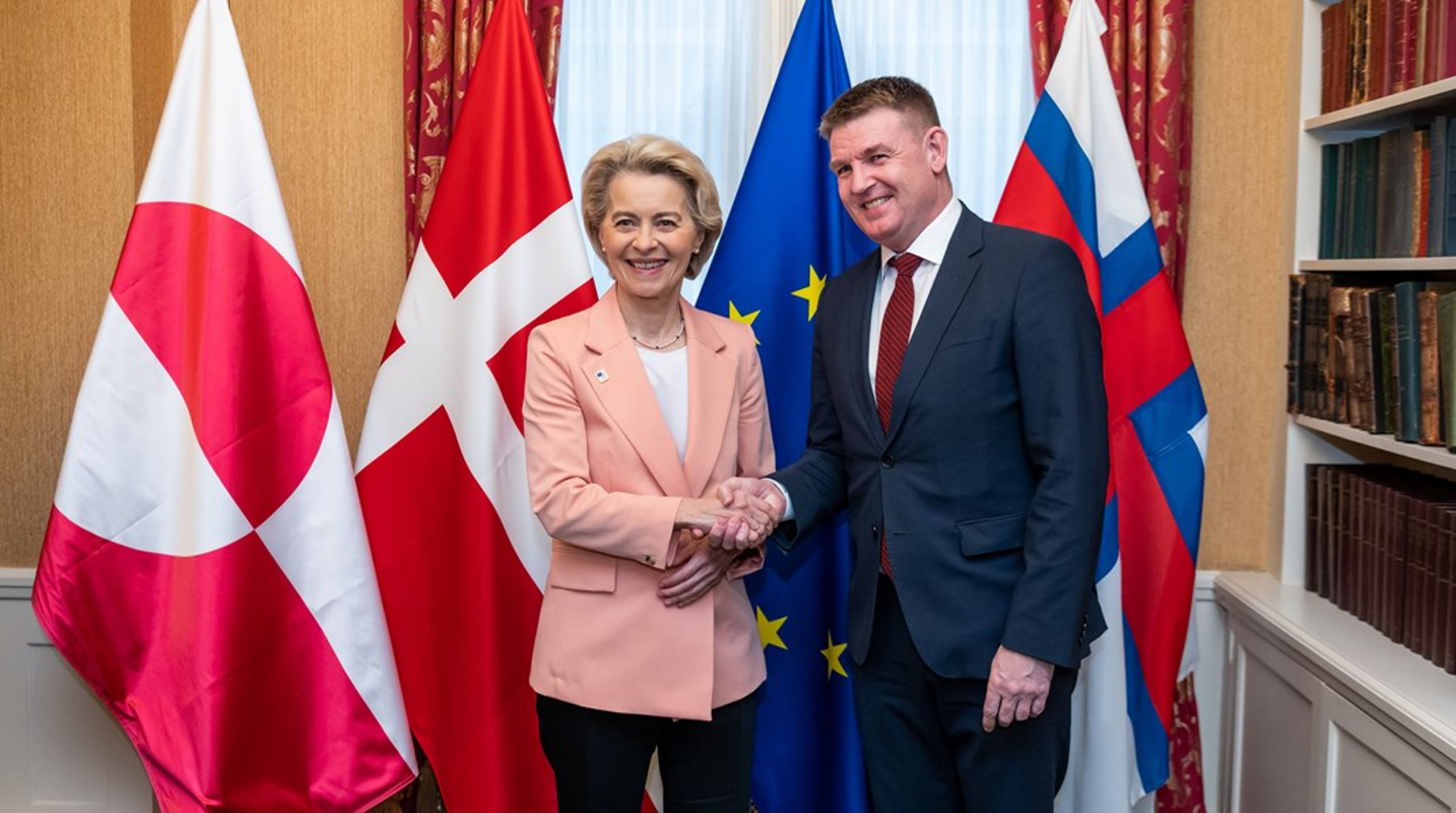 "Jeg fik sagt til Kommissionsformanden, at det har en stor betydning, at vi som ligesindede samarbejder mere i fremtiden. Det budskab modtog hun positivt," siger Færøernes lagmand, Aksel V. Johannesen, om sit første møde med Ursula von der Leyen.