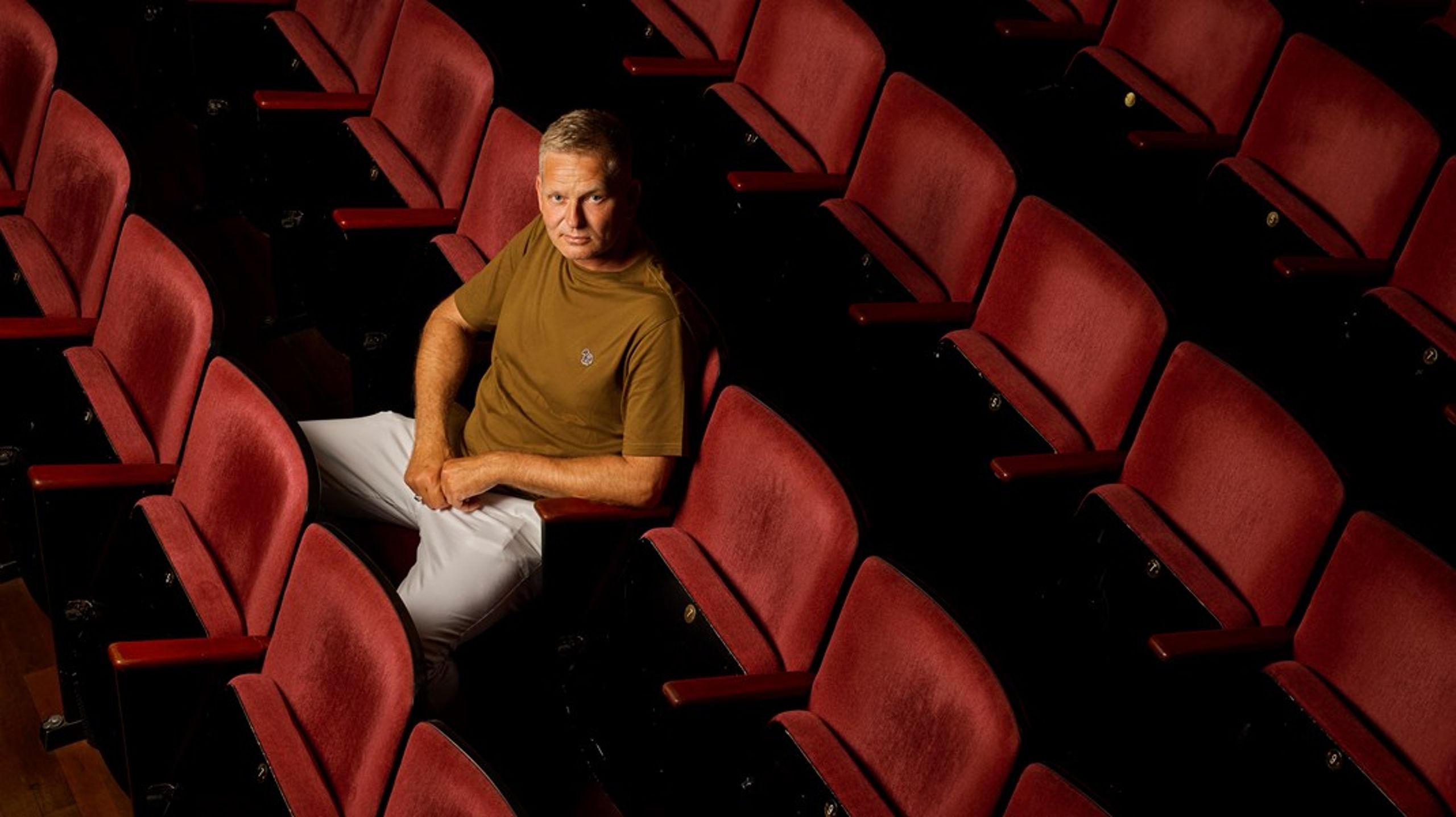 Thomas Bjørnager startede som teaterdirektør på Aalborg Teater i juni 2023. Nu går han og bestyrelsen hver til sit.
