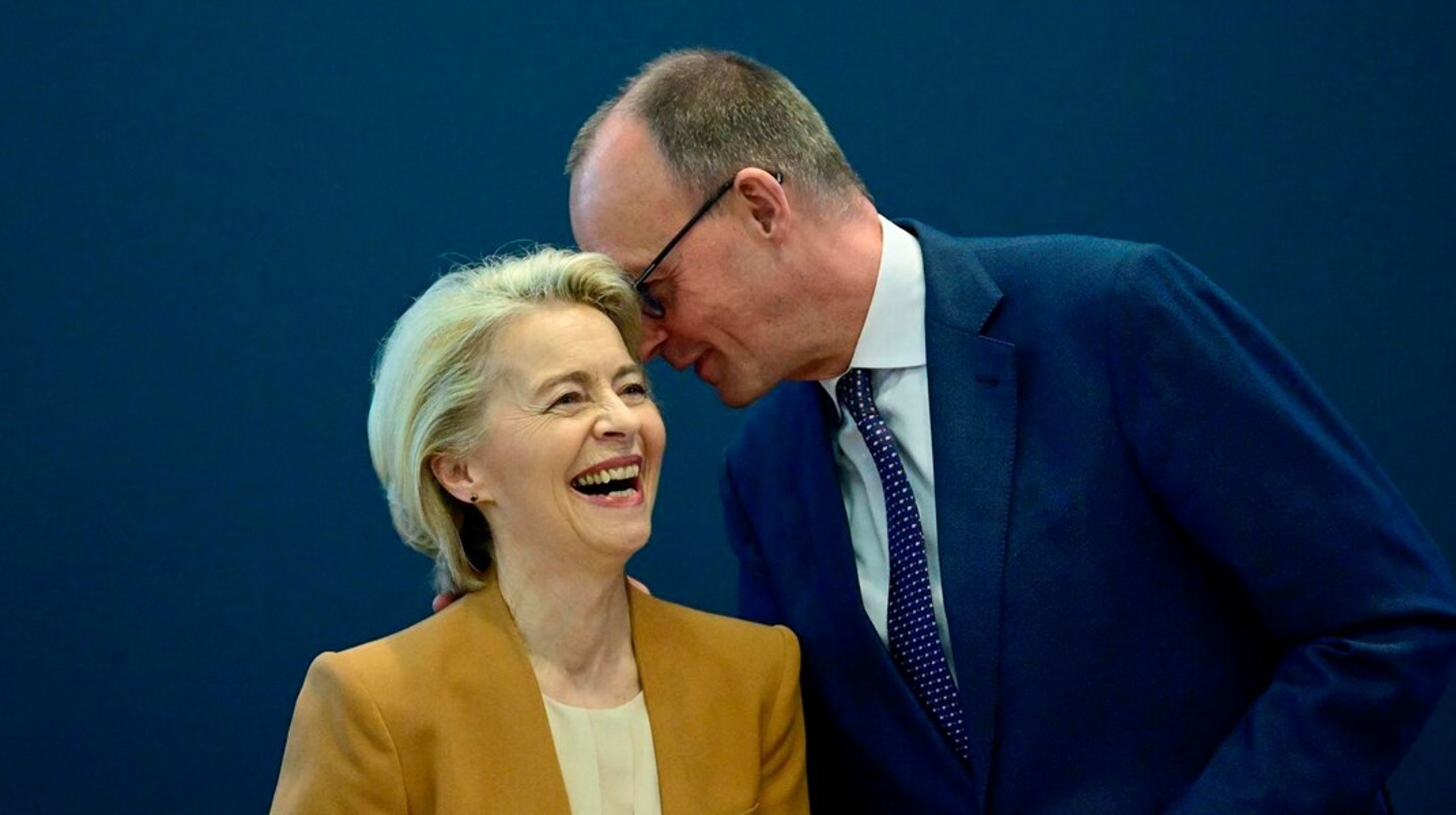 Formanden for det tyske konservative CDU, Friedrich Merz, gav mandag på partiets vegne grønt lys for, at hans partikammerat Ursula von der Leyen går efter fem år mere i spidsen for EU-Kommissionen.