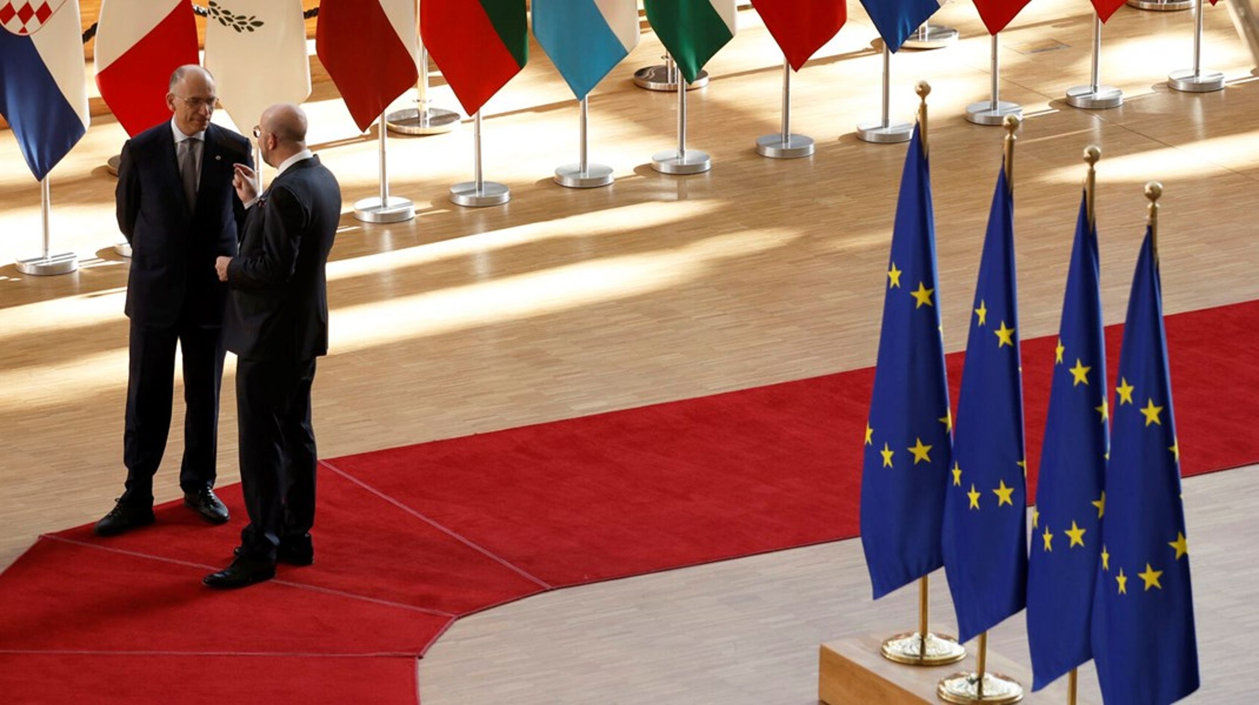 Charles Michel og Enrico Letta til topmøde i Bruxelles 18. april.