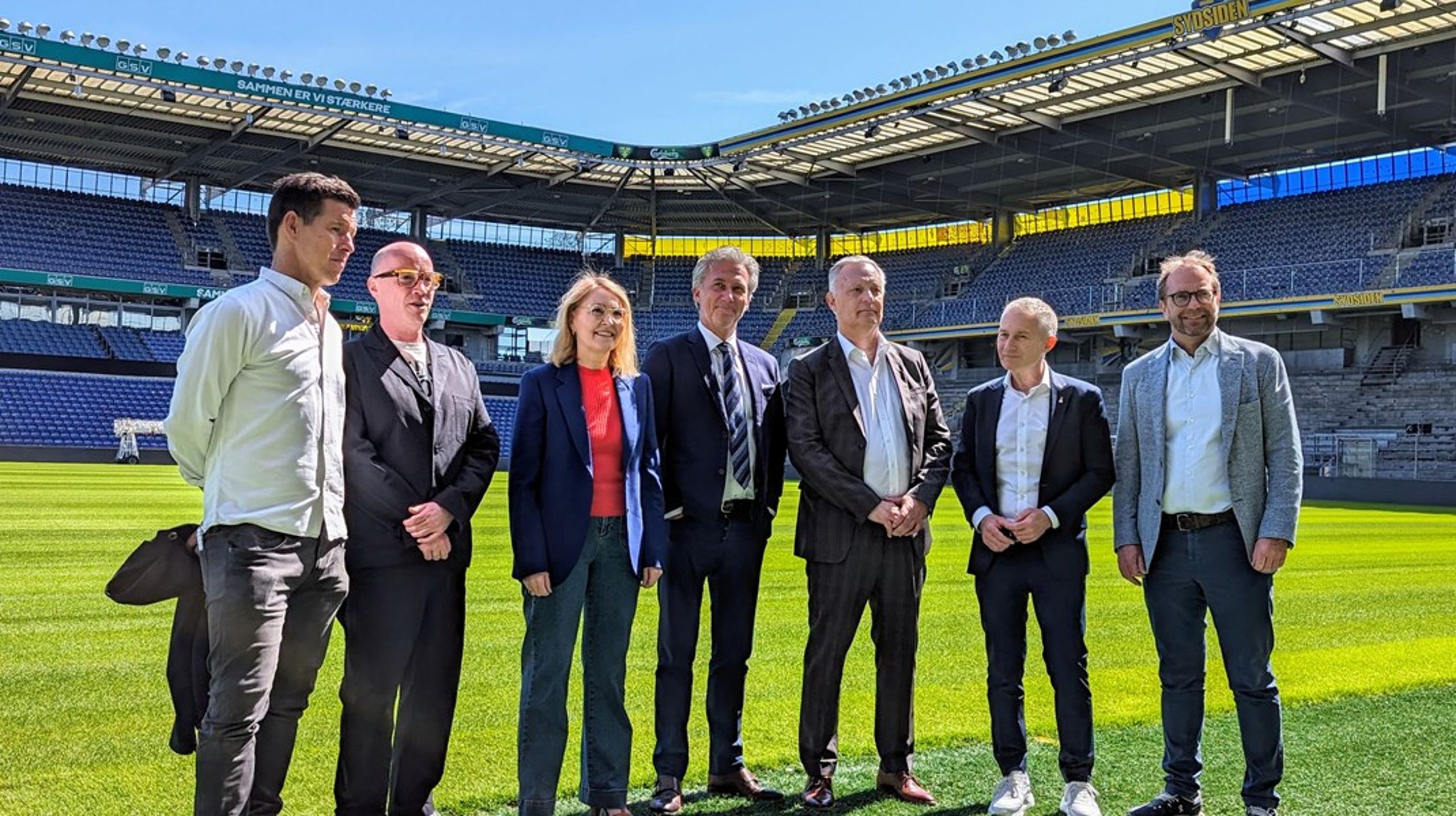 DBU, Divisionsforeningen, DIF og Brøndby IF inviterede EP-kandidaterne til briefing om den europæiske sportsmodel på Brøndby Stadion.