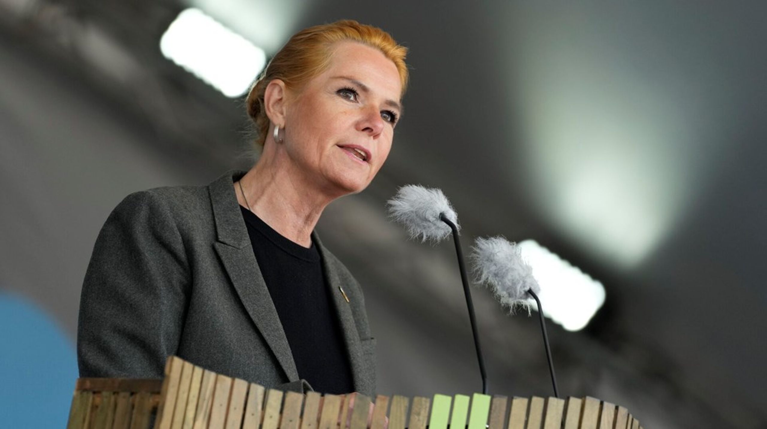 Støjberg om angreb på Mette Frederiksen: Jeg oplever også skub og ...