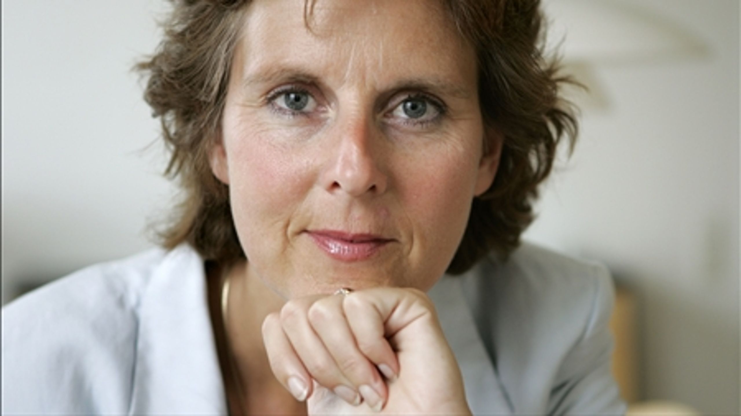 Hva' d&#230;len n&#248;ler I efter? - Connie Hedegaard (K) revser kommunerne for at sylte regeringens omfattende energihandlingsplan for over 50.000 offentlige bygninger.