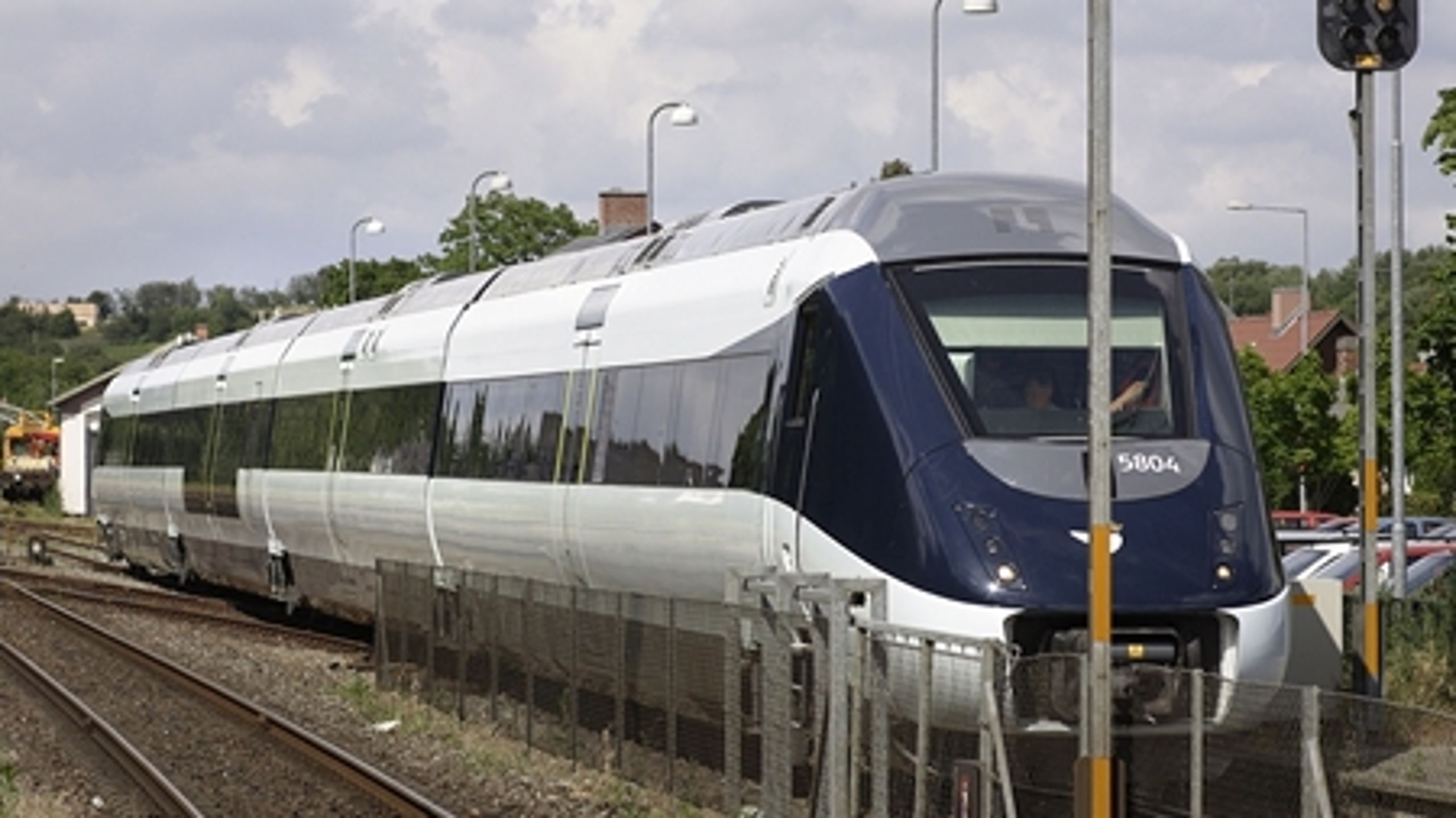 Det kan ikke komme som en overraskelse, at IC4-togene skal opgraderes til sammenkobling i Italien. Det siger Lars Barfoed
