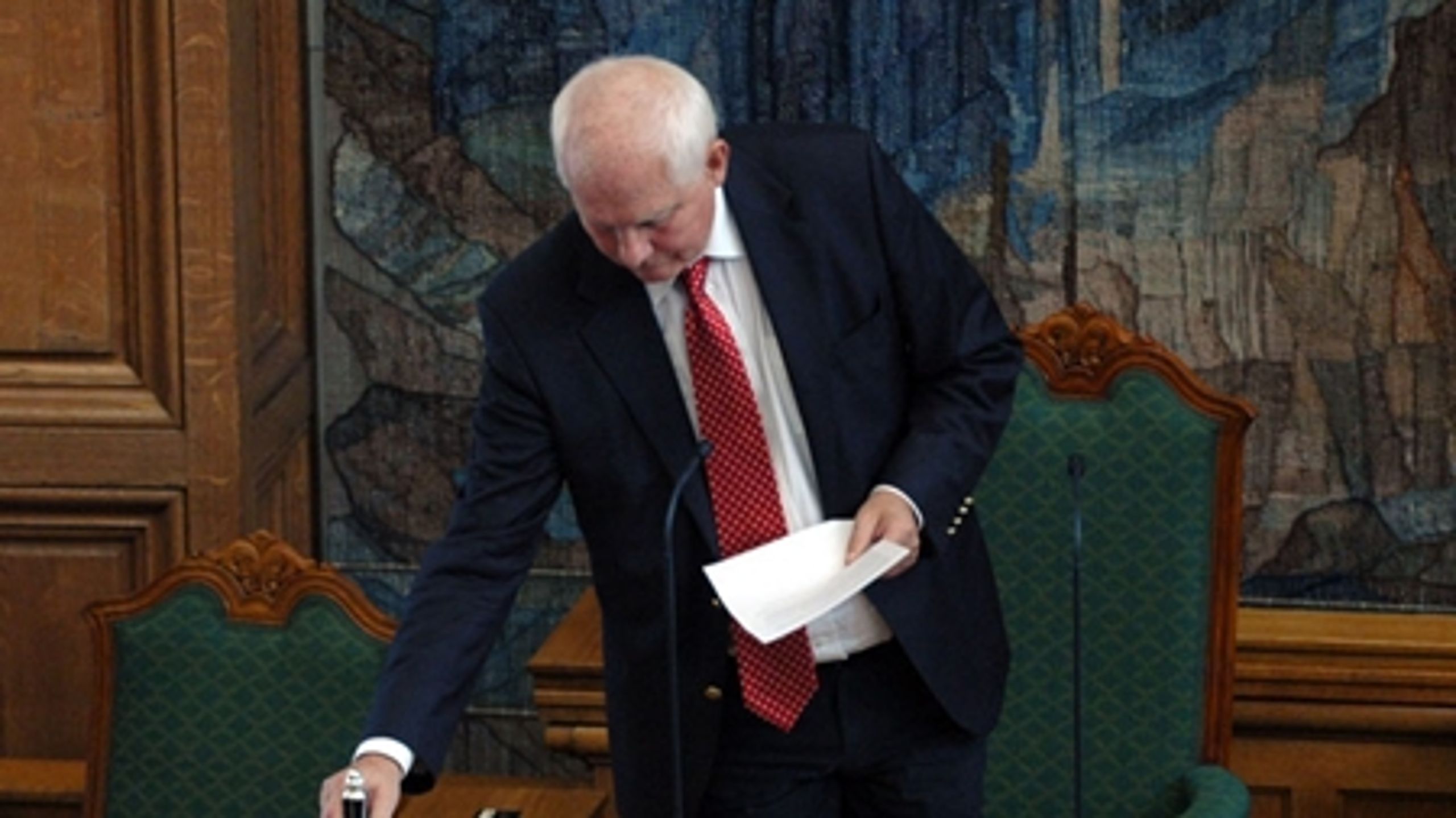Svend Auken (S) blev valgt ind i Folketinget i 1971. Han var milj&#248;minister fra 1993 til 2001.
