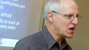 Canadisk reformekspert overrasket over lærerkonflikt
