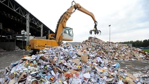 Miljøministeren vil lade private virksomheder tilbagetage affald