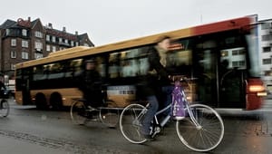 V vil sænke 2030-mål: Færre skal hoppe på bussen
