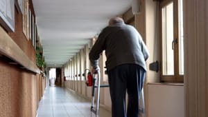 Skarp kritik af nedskæring i støtte til pensionister