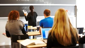 AOF: Milliarder til efteruddannelse hober sig op i Undervisningsministeriet