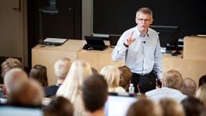 Bekymring over faldende kvalitet i specialer ved Aarhus Universitet
