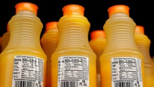 Regeringen kommer pant på juice- og saftflasker