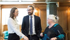 Ugen i dansk politik: Riisager i samråd om grønlandske studerende