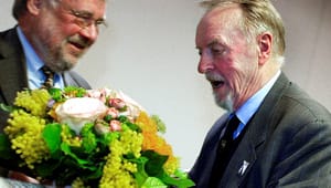 Erling Bjøl fylder 100 år: Han er en legende i dansk presse og politik 