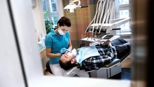 3F og Tandlægeforeningen: Sæt brugerbetaling hos tandlægen ned 