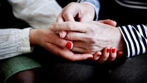 Parkinsonforeningen: Omsorgsdage skal sikre pårørendes helbred
