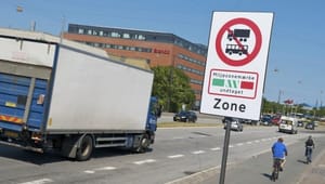 Regeringen ophæver miljøkrav til lastbiler: Varerne skal ud til butikkerne
