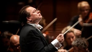 Det Kongelige Teaters 56-årige "karismatiske og intense" chefdirigent er død med corona