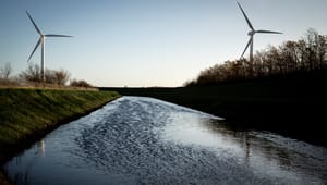 Forskere: Dansk energipolitik favoriserer store kommercielle produktionsanlæg fjernt fra forbrugerne