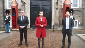 Se statsministerens præsentation af de nye ministre foran Amalienborg