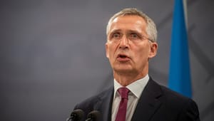 Stoltenberg fortsætter som generalsekretær for Nato