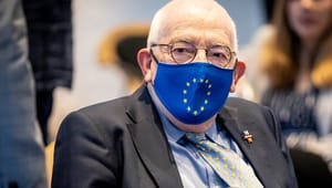 De baltiske lande hylder Uffe Ellemann-Jensen: "Vi vil altid huske ham" 