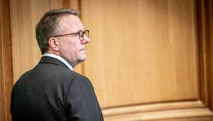 Ugen i dansk politik: To S-ministre er kaldt i samråd