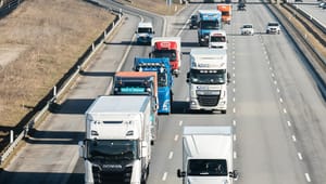 Danmark opfordrer EU til at sætte årstal på stop for sorte lastbiler. Vognmænd raser