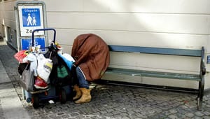 Projekt Udenfor: Fjendtlig lovgivning og arkitektur isolerer hjemløse