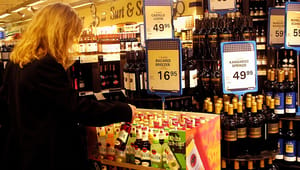 S-ordførere: Det er helt forkert at forbyde unge mennesker at købe alkohol