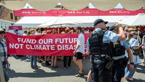 Klimaaktivister afbryder to debatter på Folkemødet: "Lad dem lege i helvedes hede"