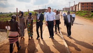 Udlændingeminister efter Rwanda-besøg: I sidste ende kan vi jo lave en lejr selv