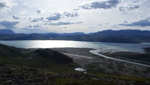 Selvstændighed, miljø og økonomi: Stridighederne om Kvanefjeld-minen splitter Grønlands regering