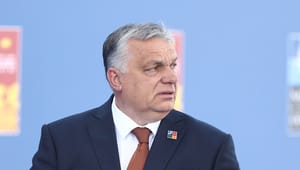 Det sker i EU: Mette Frederiksen og co. får Orbáns kniv for struben i forhandlinger om Ukraine