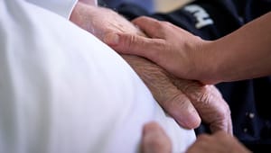 Fagråd: Flere hospicepladser kan ikke alene løse, at for mange dør uden den rette lindring