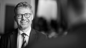 Tidligere topchef i Danmarks Grønne Investeringsfond ryger ud af superfondens ledelse