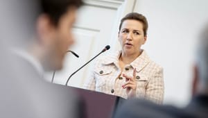 Mette Frederiksen reagerer på tabt flertal: Det ændrer ikke noget