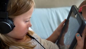 Digital medieekspert om børns trivsel: Tech-giganter skal tage større ansvar