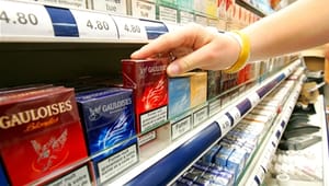 Danskerne vil skrue cigaretpriserne op