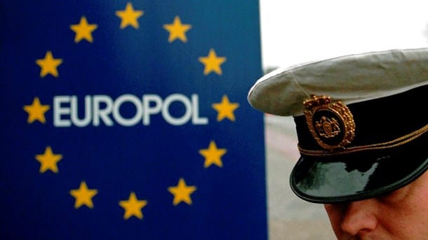 Dansk Europol-godkendelse bliver kørt lige til kanten