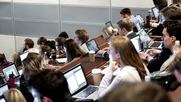 Universiteter: Alle kandidatstuderende skal kunne vælge en erhvervskandidat