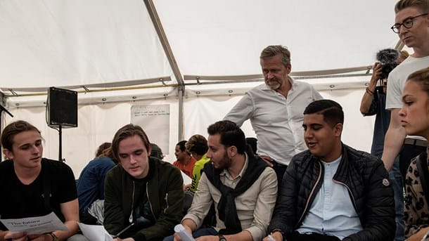 Arabiske og danske unge udveksler værdier med Anders Samuelsen