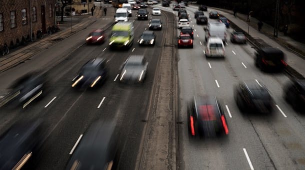 Parlamentet skruer markant op for krav til bilers CO2-udledning
