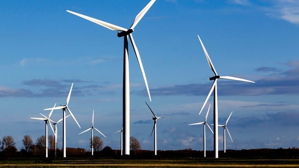 Vindmølle-eventyrere fusionerer med vindindustrien