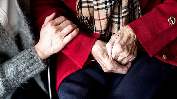 Isolation kan efterlade tusindvis af ældre bundet til sengen, deprimerede eller med forværret demens