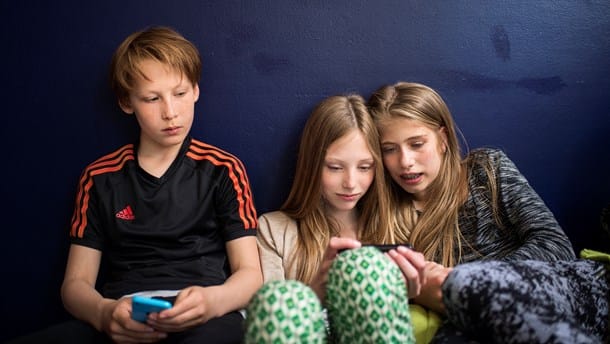 Udspil på vej: Regeringen vil regulere sociale medier for at beskytte børn