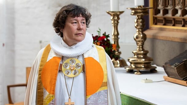 Biskop kritiserer lovforslag om prædikener på dansk: "Censurens kolde hånd lukker sig om åndslivet"