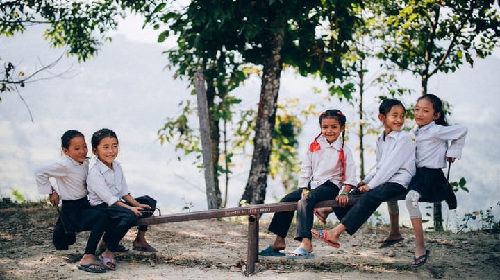 Pernille vil gøre en ende på fattigdom. Siden 2014 har hun bygget 66 skoler i Nepal 